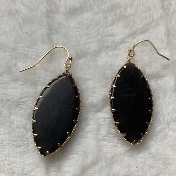 14 th & Union Wire Wropped Stone Earrings - Picture 4 of 4